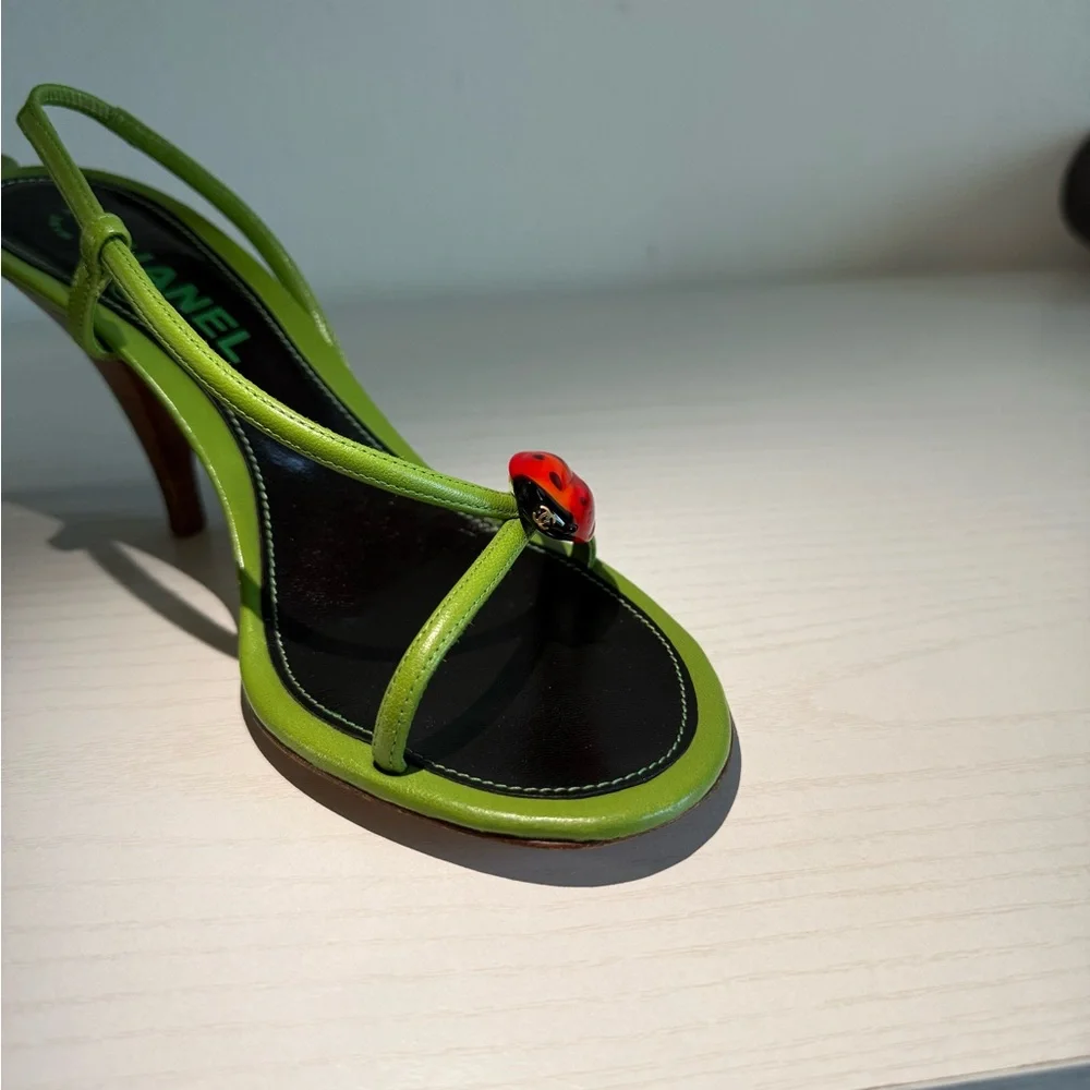 CHANEL women green